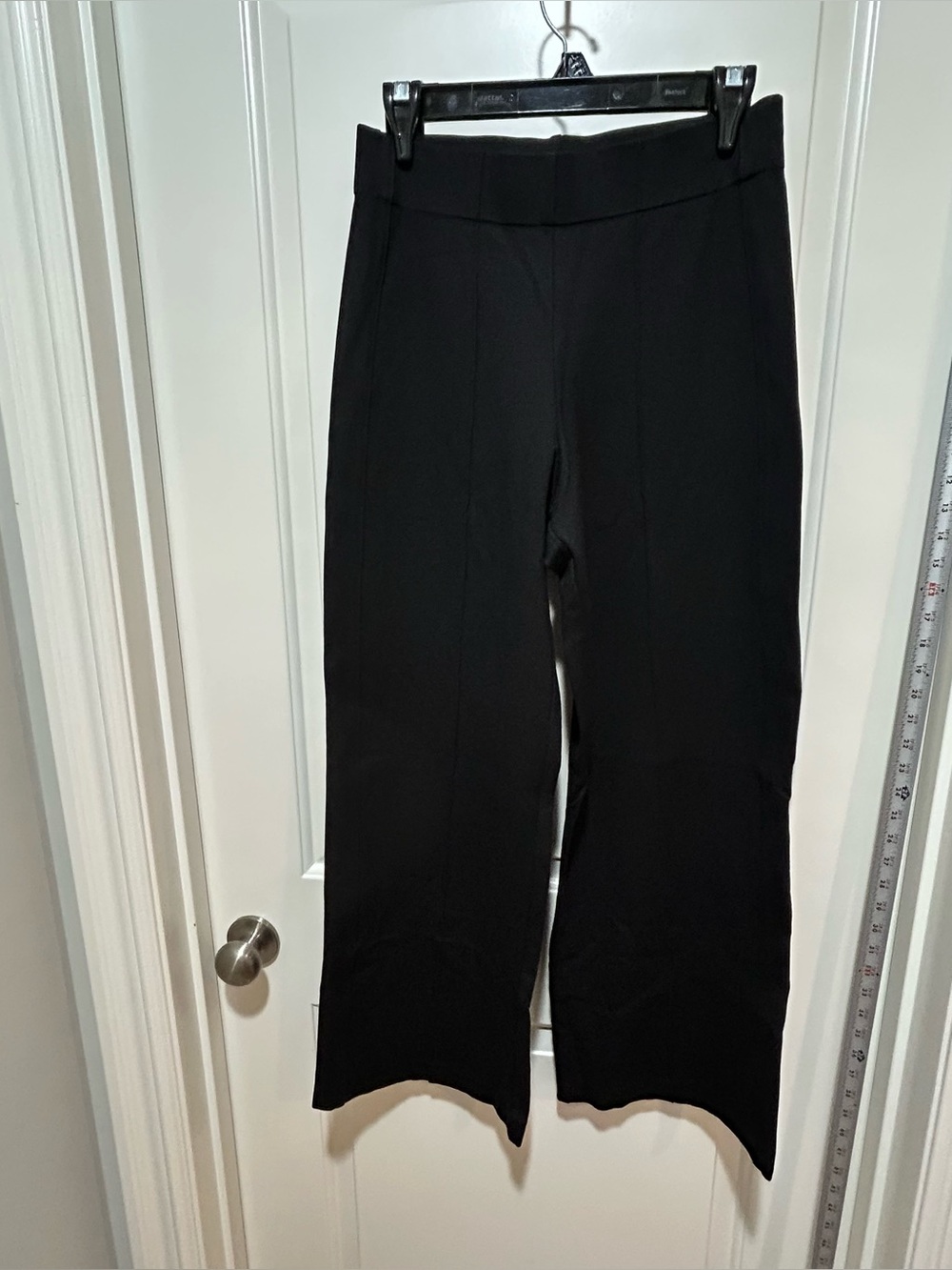 Jones New York women’s size S Black Pull On Stretchy Wide-Leg Pants LIKE NEW